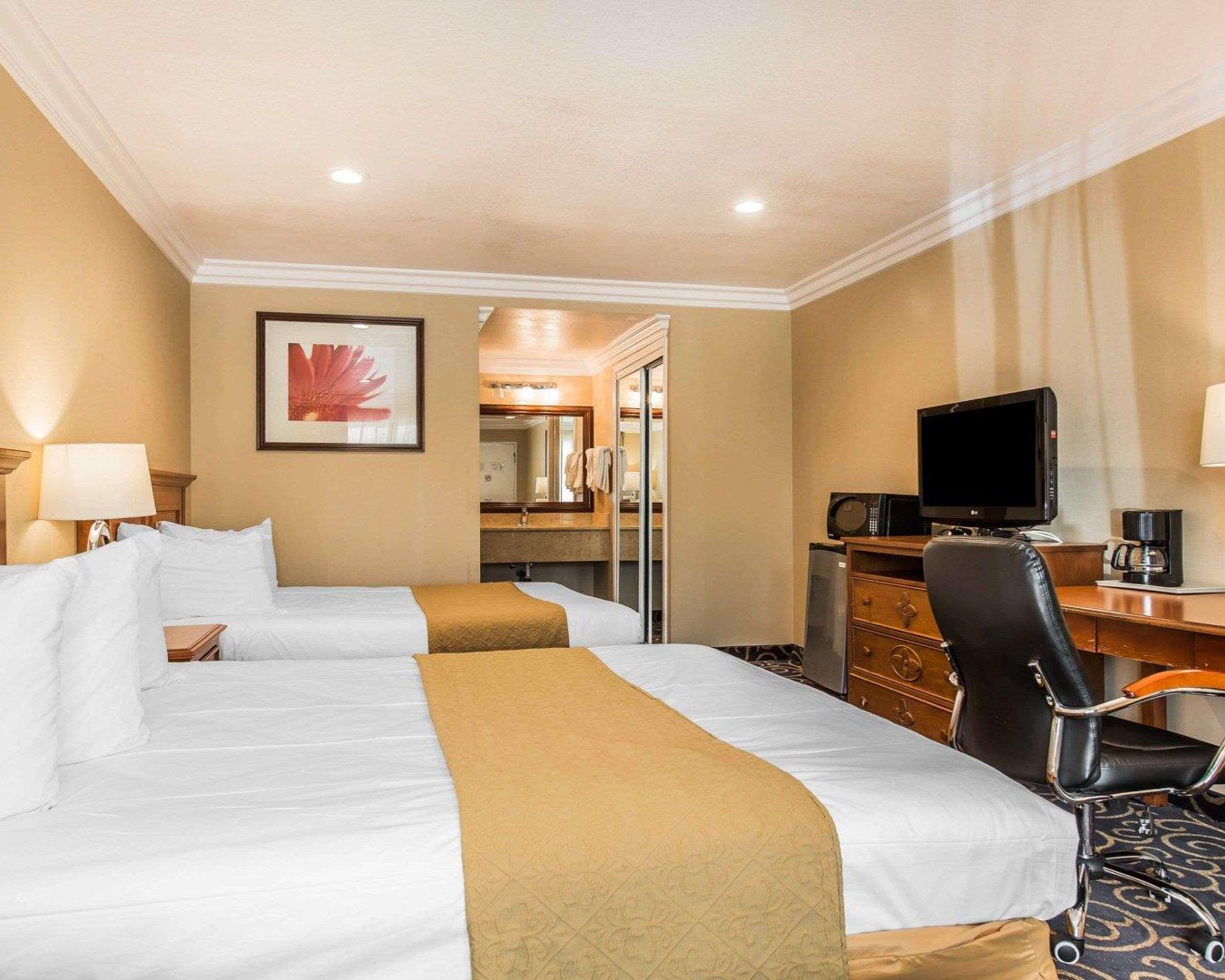 Quality Inn Long Beach - Signal Hill Buitenkant foto