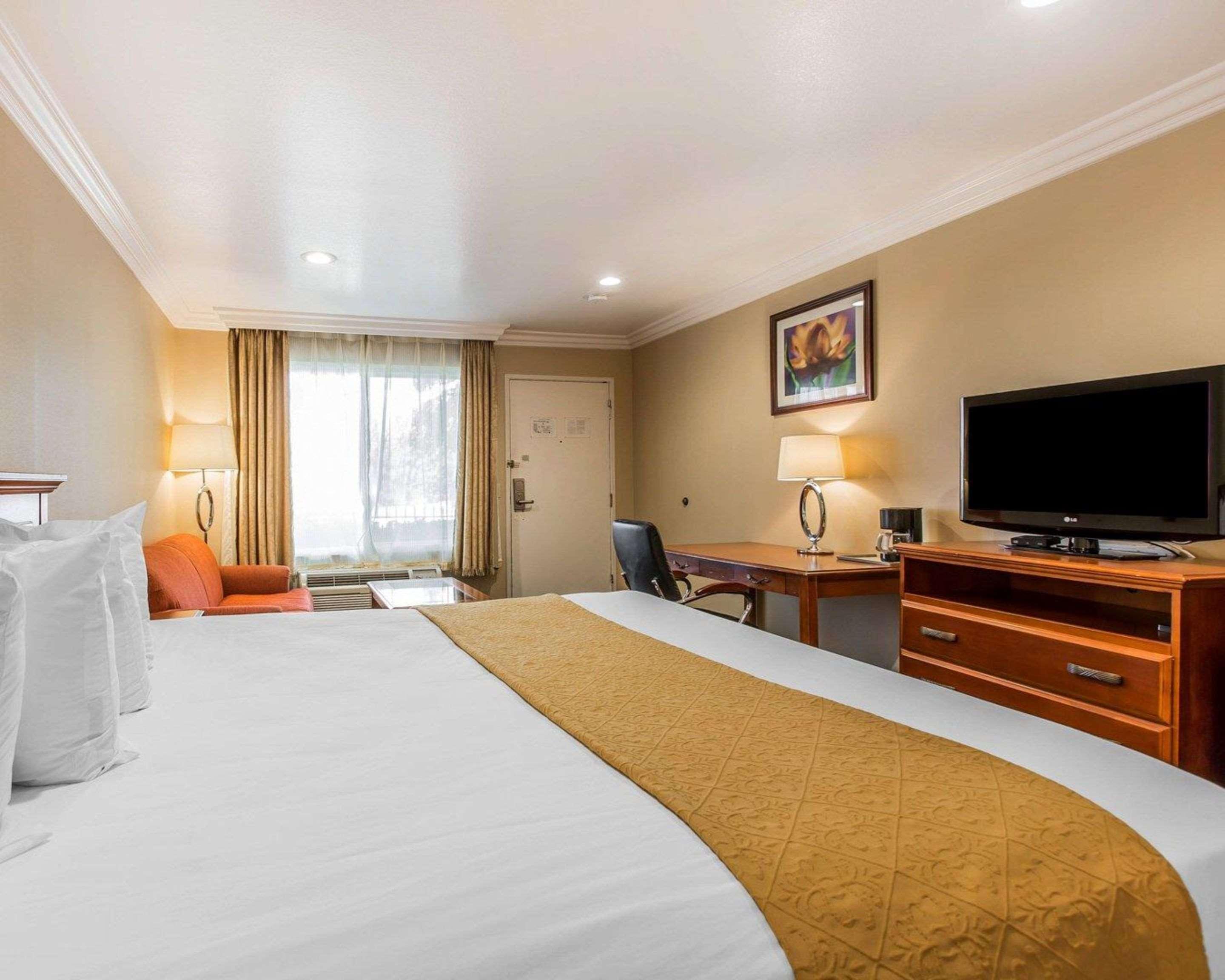 Quality Inn Long Beach - Signal Hill Buitenkant foto