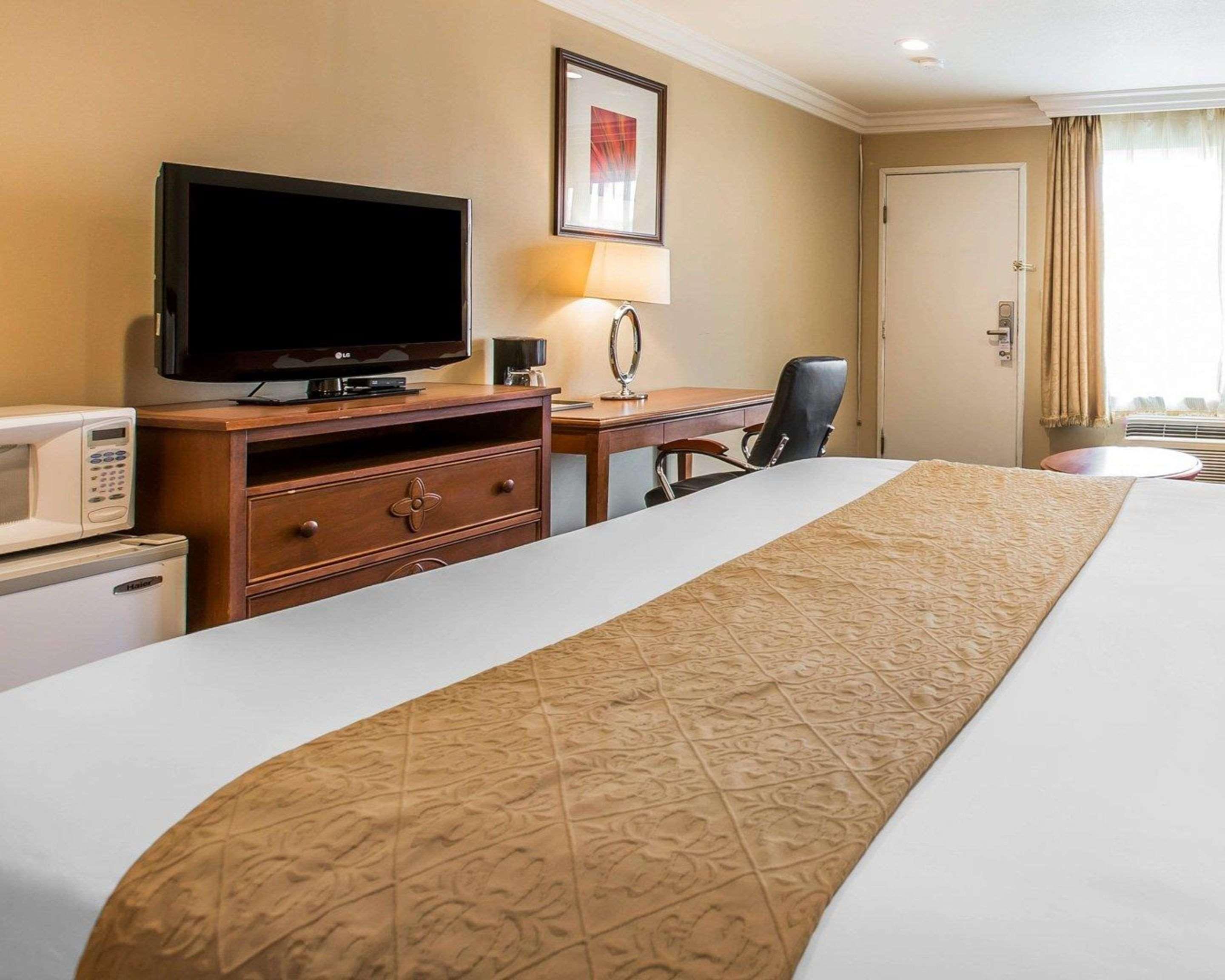 Quality Inn Long Beach - Signal Hill Buitenkant foto